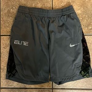Nike DrFit Medium